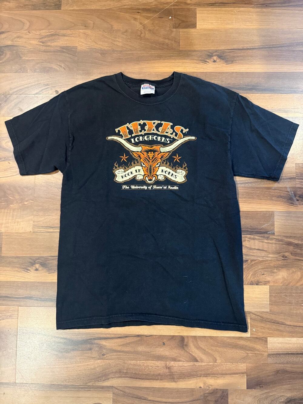 University of Texas flamed longhorn size medium